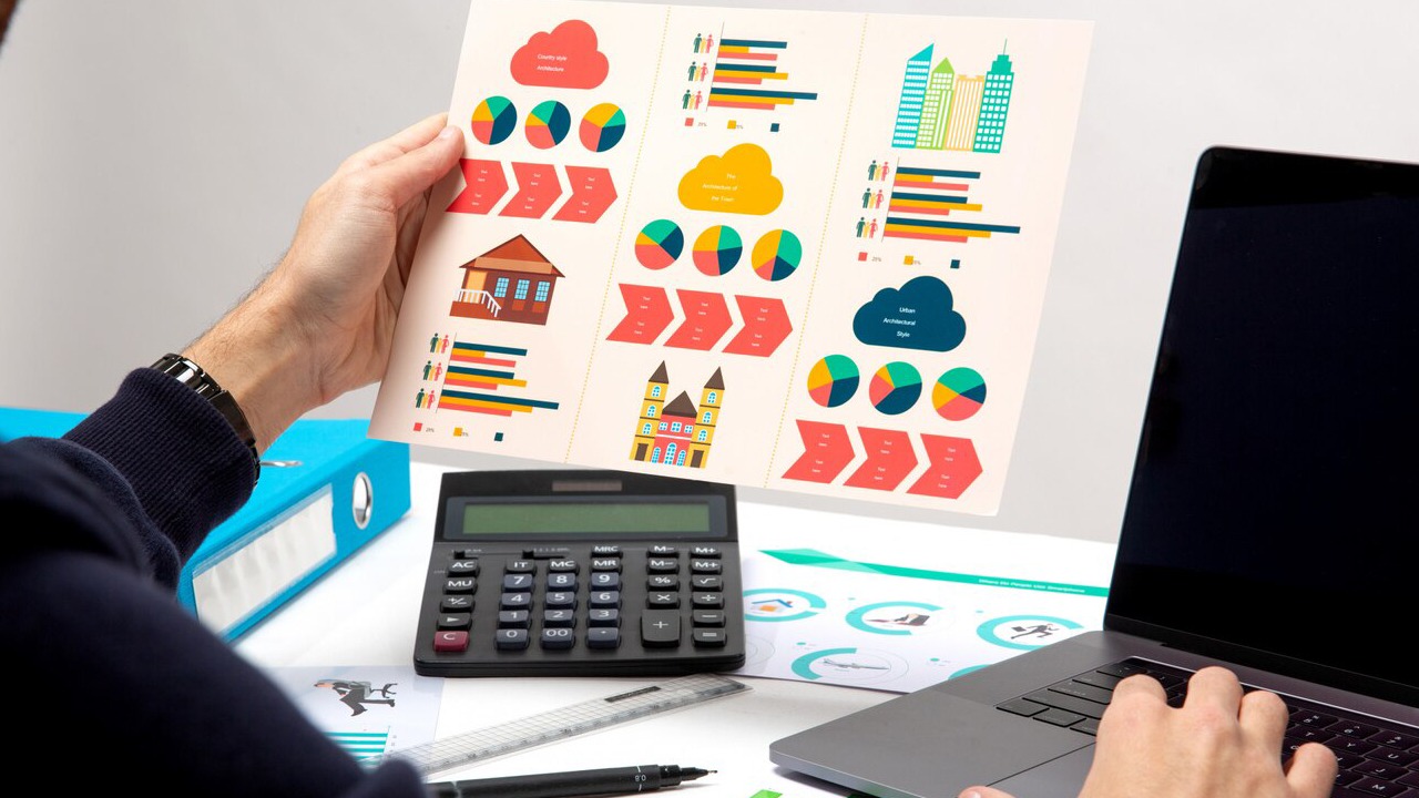 How to Estimate the Cost of Custom Software in 2025 (With Real Examples)